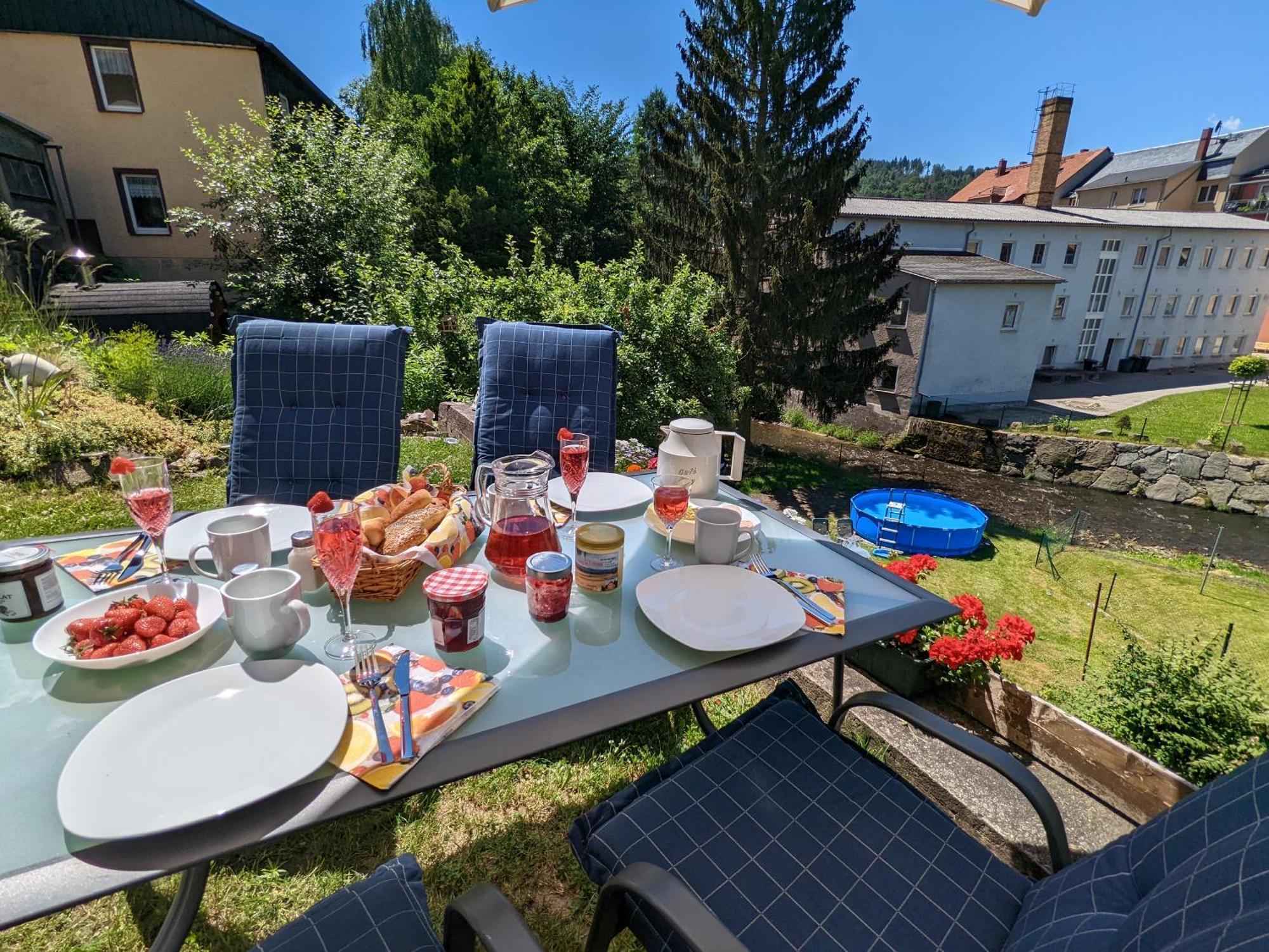 Uo - Urlaubsmagie - Helle Wohnung,Sauna,Whirlpool Sebnitz Extérieur photo